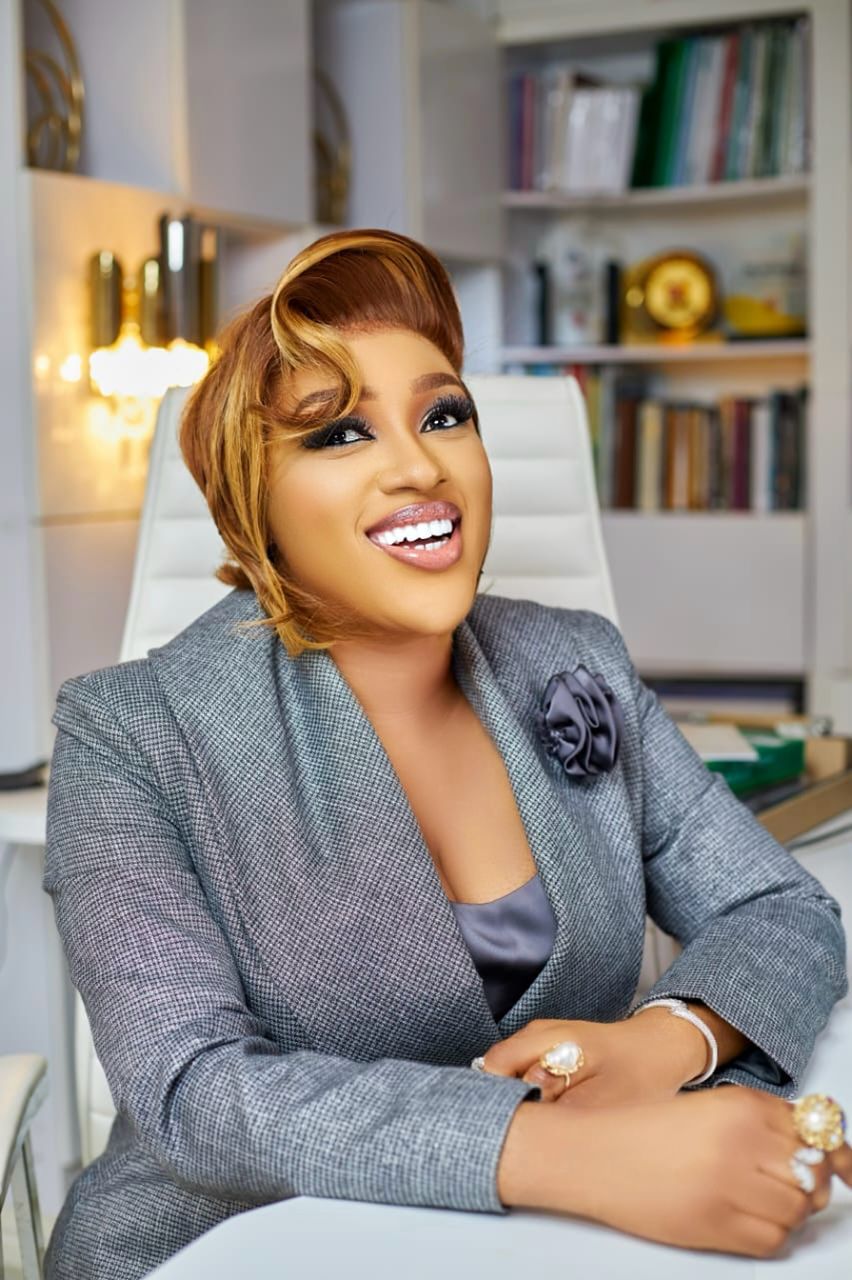 BETTER EDU Celebrate 39th Birthday.