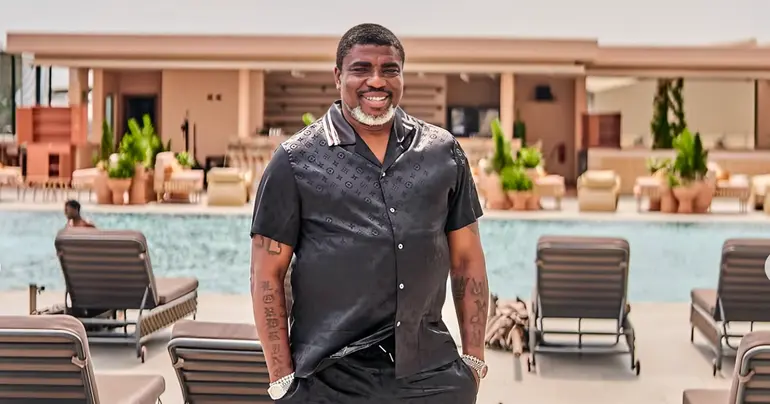 Real estate billionaire King Mohamed Adah, popularly known as King Ochacho, presents a ₦400 million mansion gift to content creators Peller and Jarvis during their wedding celebration.